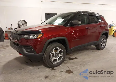 2022 Jeep Compass Trailhawk 4X4 z USA, uszkodzony, nr VIN 3C4NJDDB4NT161807